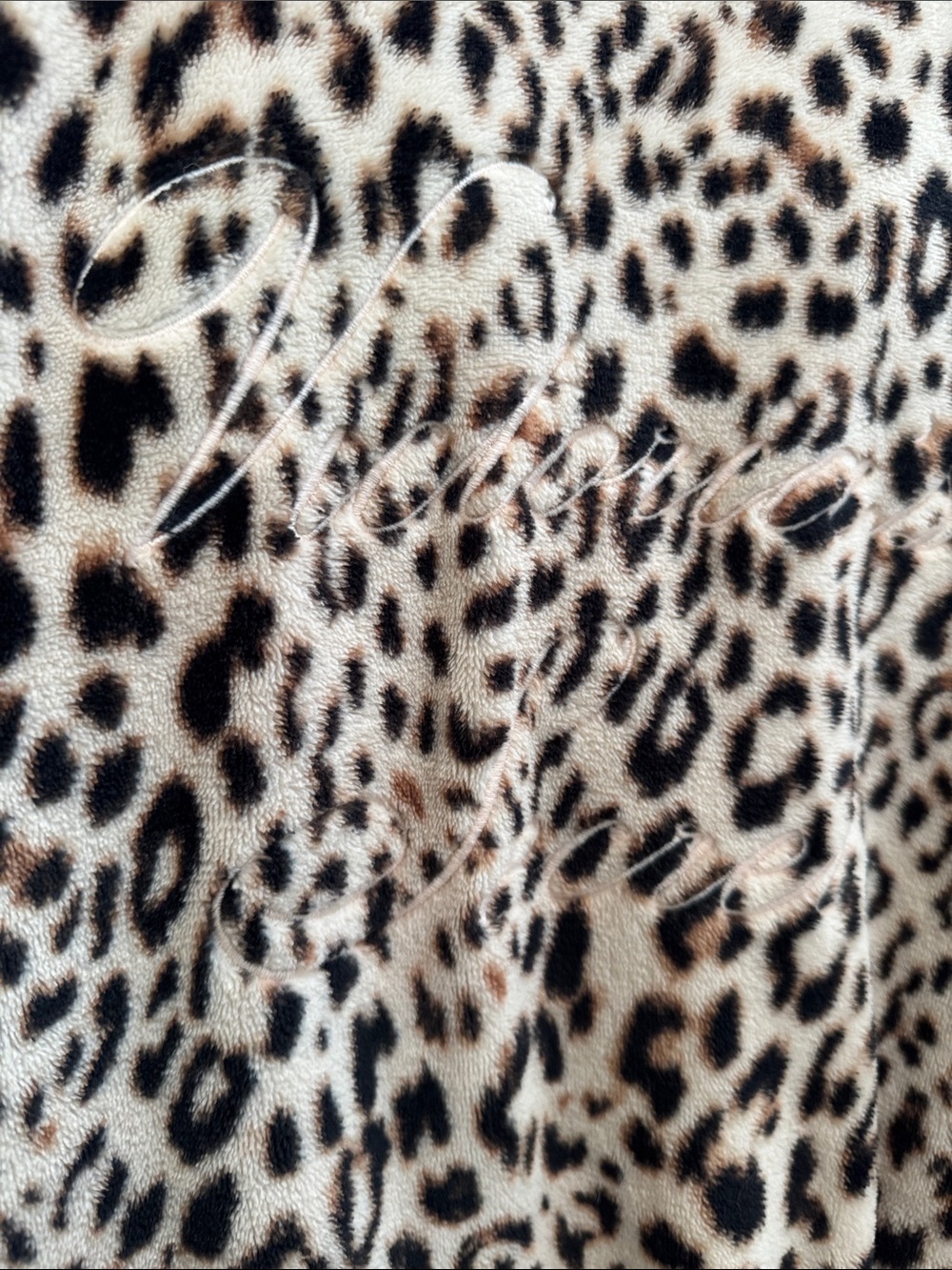 Victoria’s Secret M/L Leopard Print Plush Wrap Robe Cozy Winter Fleece - Picture 4 of 10